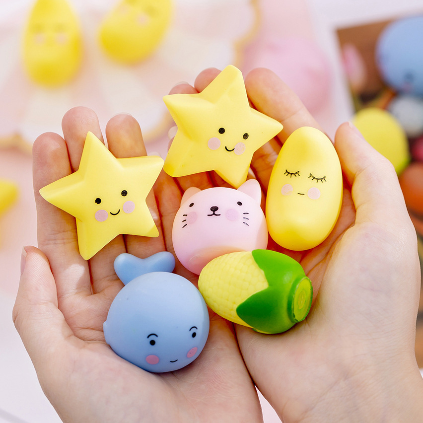 Wholesale Creative Cute Small Start and Moon Squeeze Bath Toy for Baby