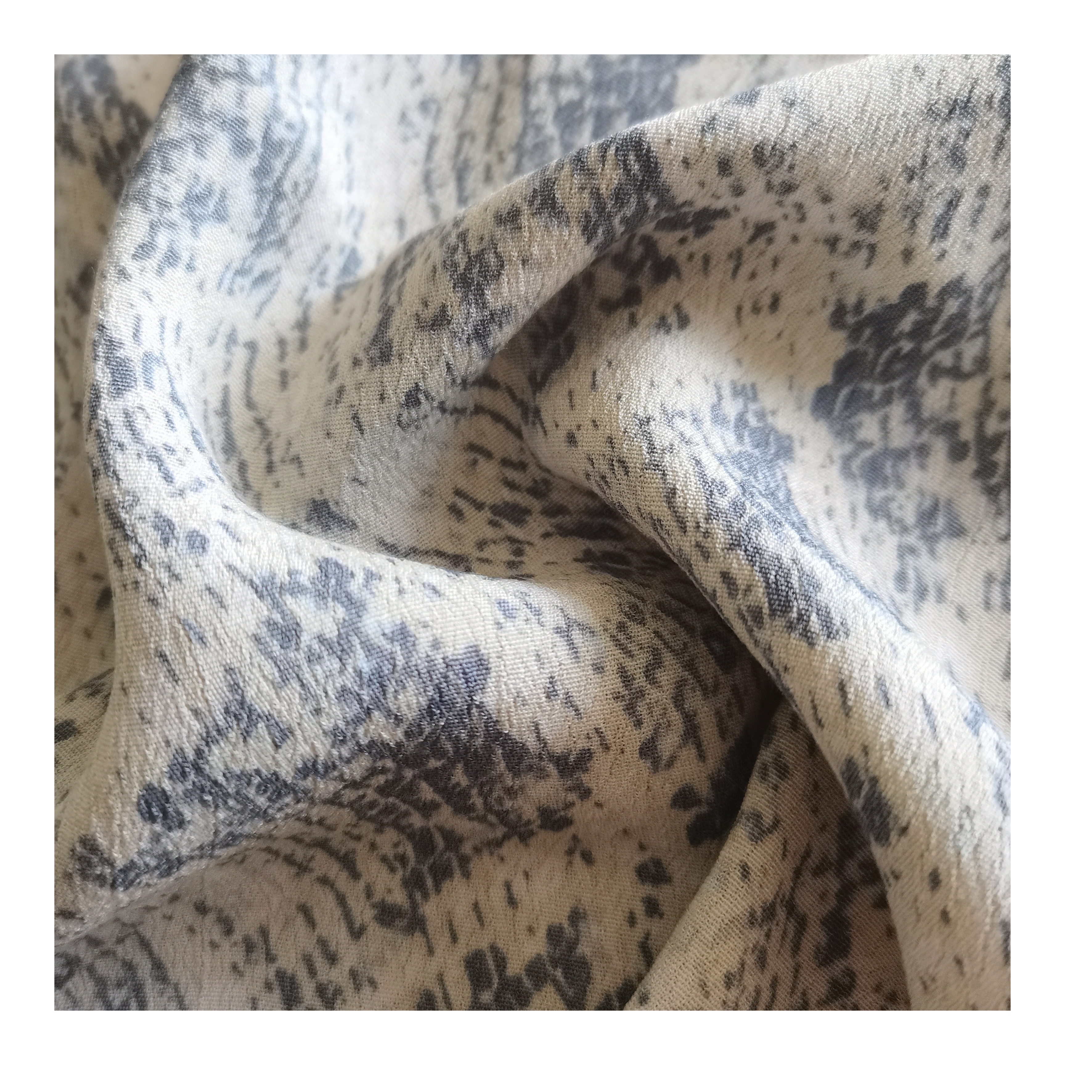 High quality digital printed fabric 100% rayon viscose fabric for women dress skirt