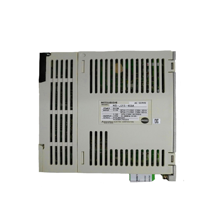 Сервопривод переменного тока Mitsubishi MR-J2S-100CL 100w Mitsubishi Сервопривод переменного тока
