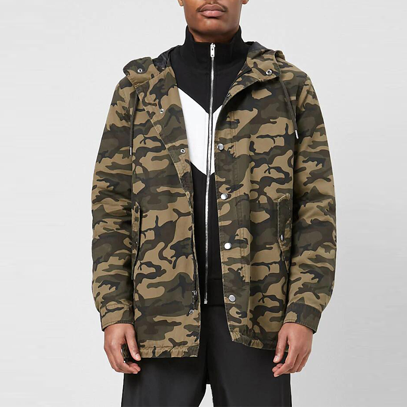 Новая камуфляжная куртка в стиле милитари с капюшоном Dongguan Clothing