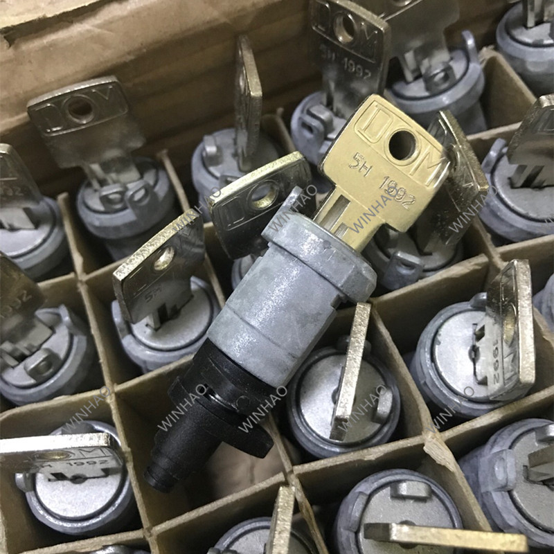 Wincor ATM запасные части CMD Кассетный замок с ключом (5H1992) 1750062656 / 1750075987