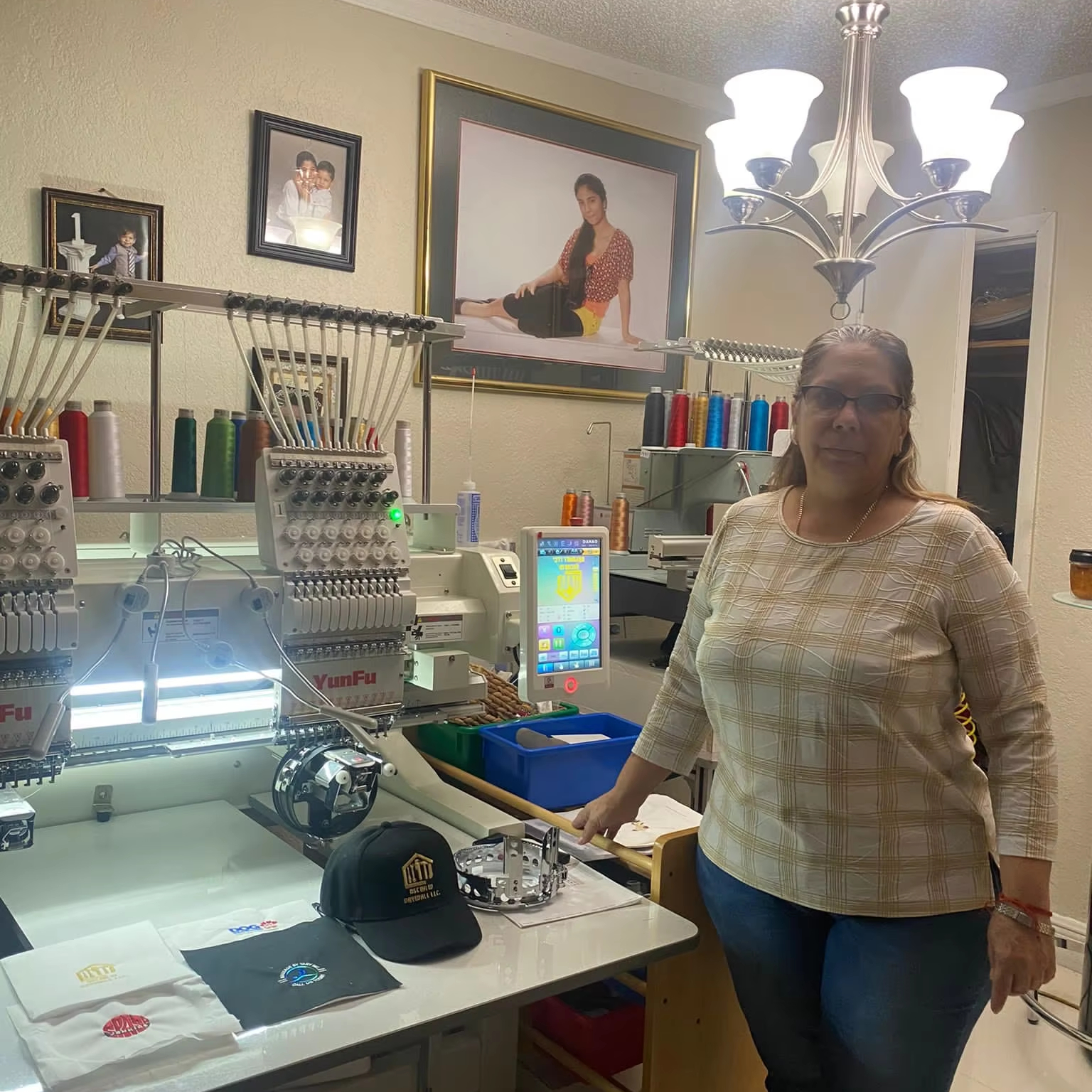 DDP to all countries 2 heads embroidery machine Industrial use computerized 12/15 needles socks embroidery device DAHAO computer