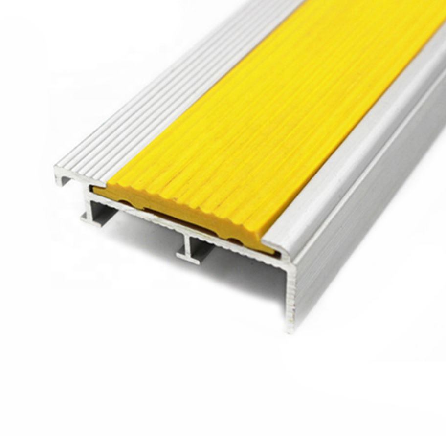 Low price high quality step anti-slip tile stair nosing alunimium