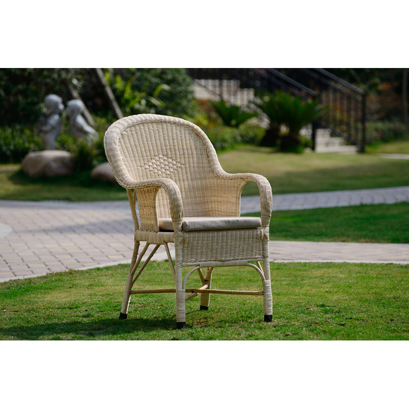 High quality and design with natural Indonesian cane