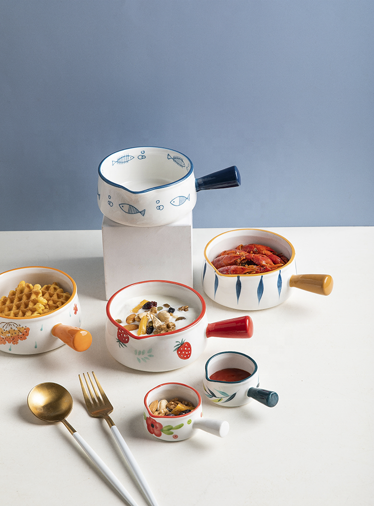 Maple leaf pattern ceramic bowl with single strong handle and hand-painting breakfast fruit salad yougurt use