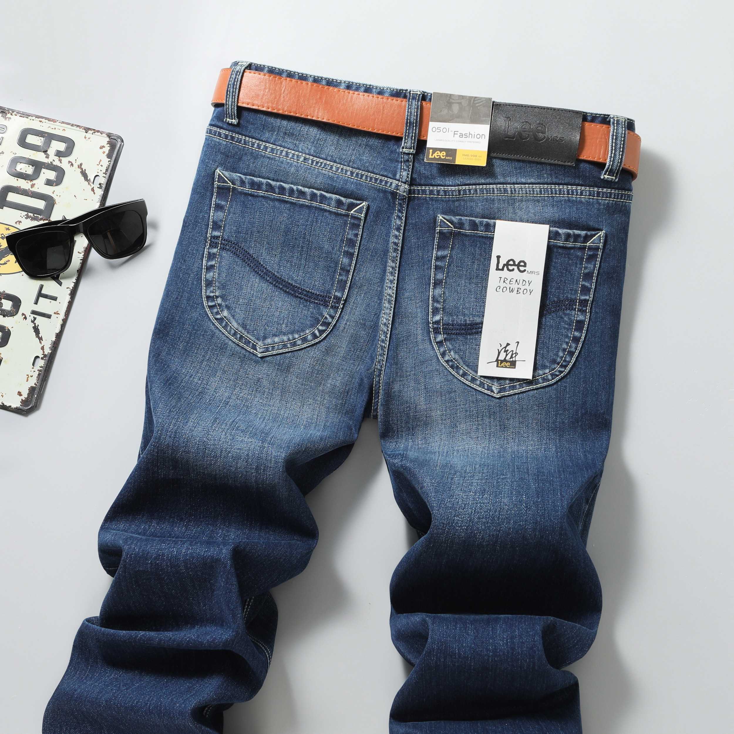 Свободные облегающие мужские брюки mrs Jeans по индивидуальному заказу. С рисунком