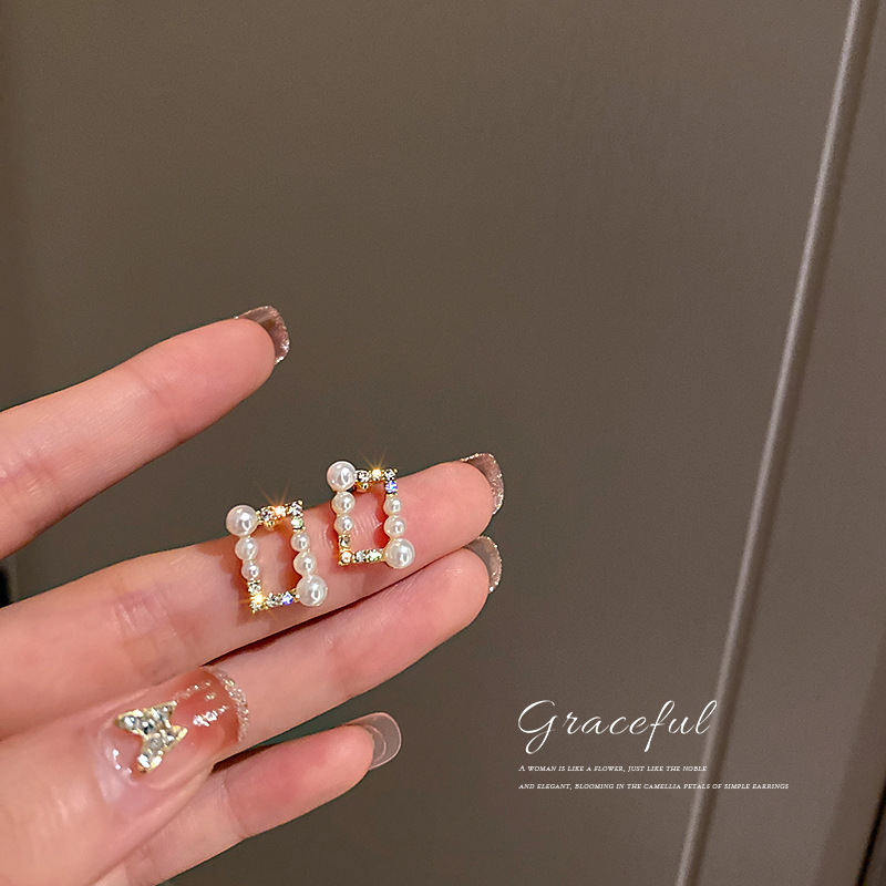 Jewelry 925 silver needle Japanese and Korean personalized simple Earrings rectangular diamond pearl earrings net red small ve