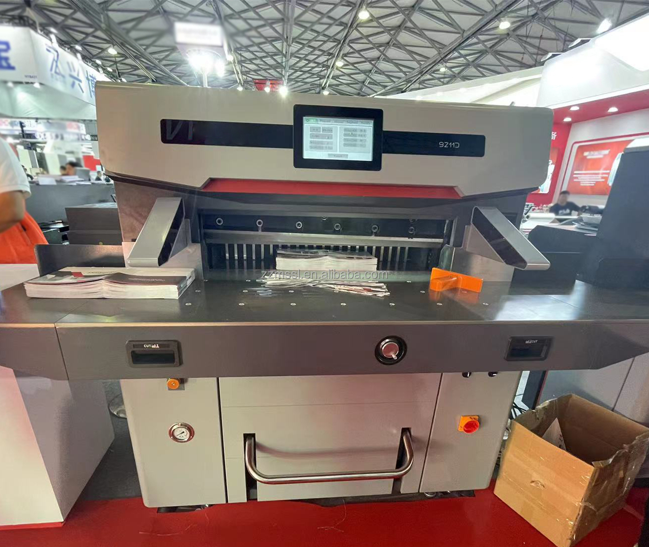920mm Paper Cutter Large Size Paper Trimmer Cutting Machine for Printing Shops and School