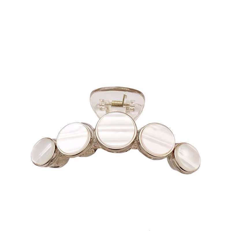 Factory Direct Wholesale Korean Ladies Sweet Shell Plastic Hair Claws Clips for Bath