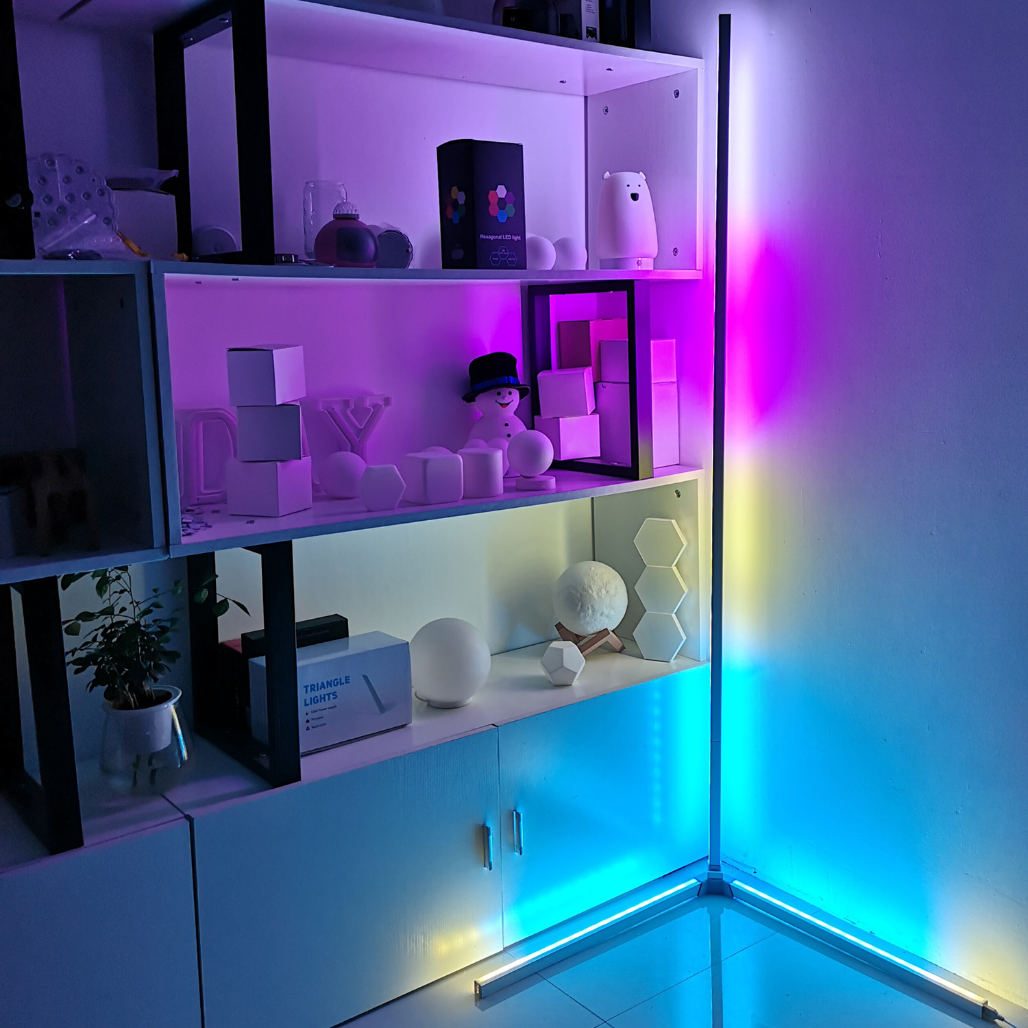 2021 Новое приложение RGB или дистанционное управление музыкой, угловой стоячий светильник, сращивающийся светодиодный напольный светильник со штативом для украшения гостиной