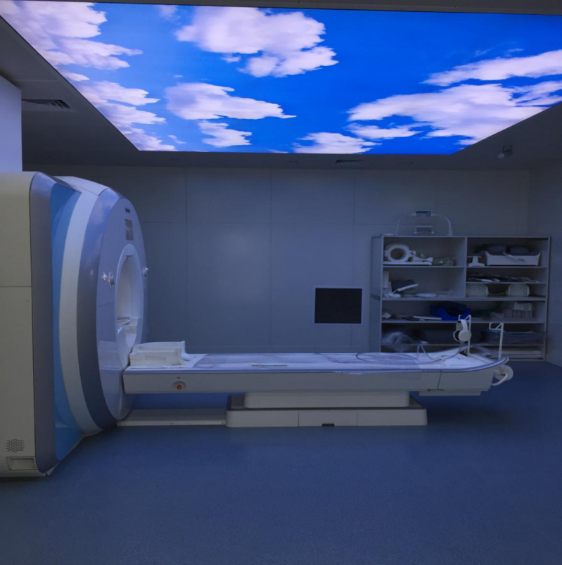 Magnetic resonance imaging system 1.5T is widely used in MRI of head and spine