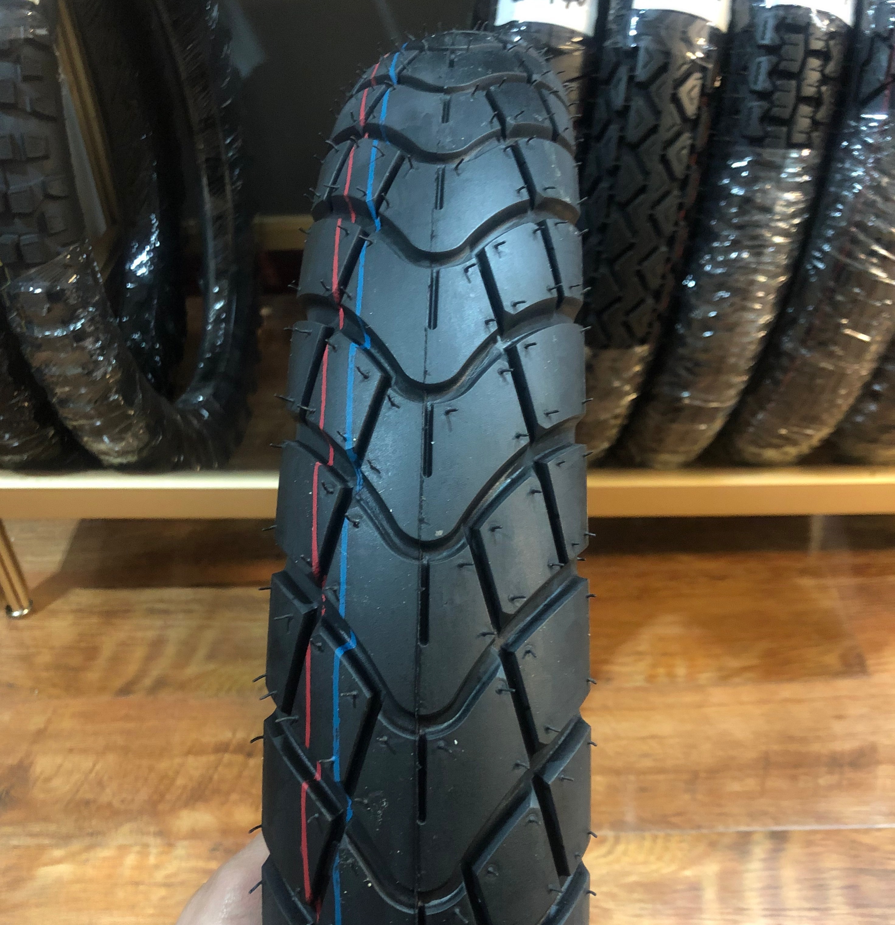 GMT62 90/90-18 MOTORCYCLE TIRE / llantas de moto 90/90-18 /8PR TUBELESS