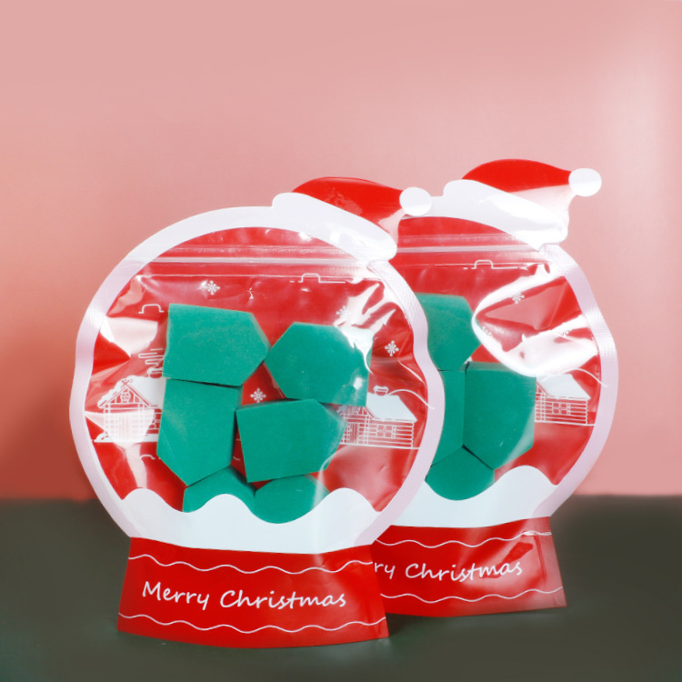 Good quality Christmas mini house make up sponge face beauty puff sponges cute shape cosmetics makeup blender