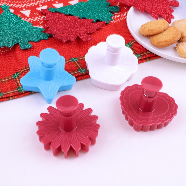 Wholesale 4 PCS Flower Star Plastic Biscuit Press Cake Fondant Plunger Christmas Cookie Cutter Stamps Set