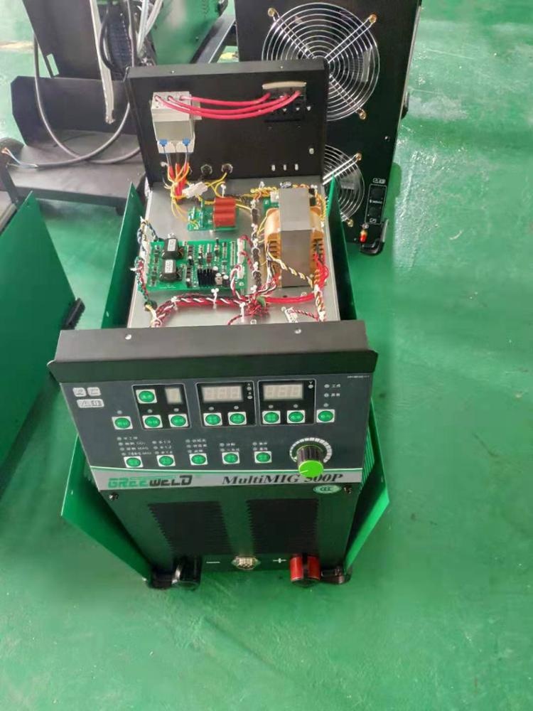 Yueda евро стандарт резьбового соединения: 380V с водяным охлаждением 500AMP импульс MIG сварочный аппарат/нержавеющая сталь алюминиевый сварочный аппарат