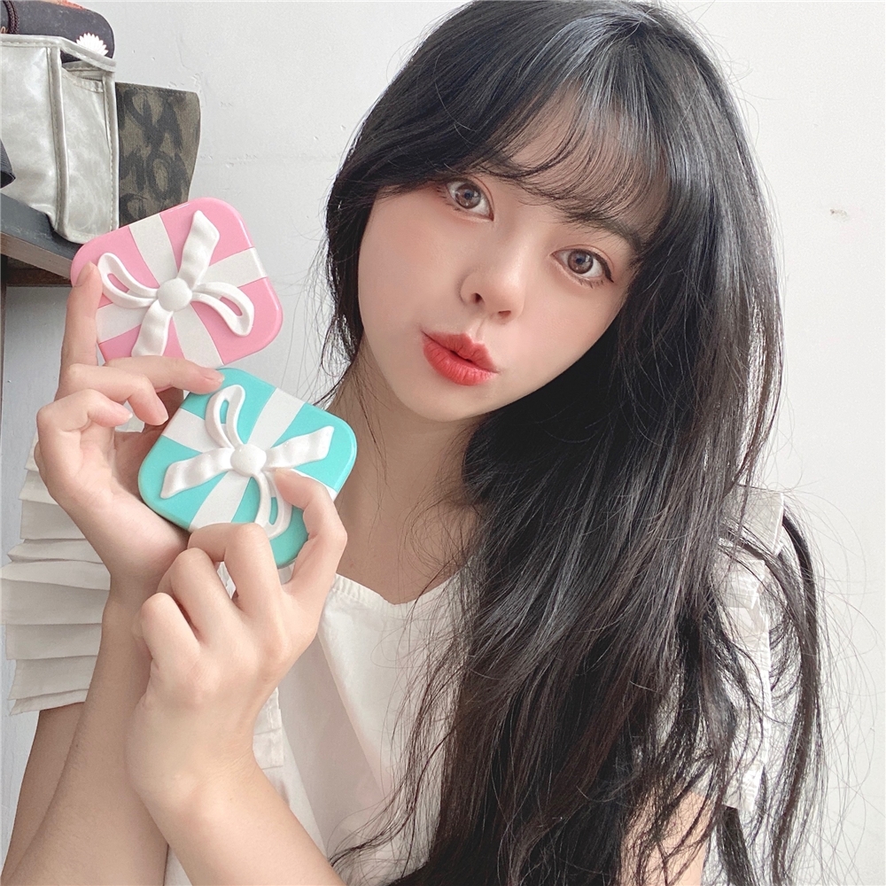 Hot selling Small and easy to carry applicator rhinestone contact lens cases Pair with tweezers, suction cup and large mirror