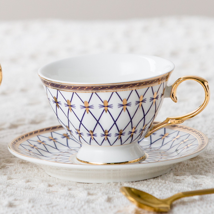 Elegant line custom porcelain cups and saucers ceramic coffee cup set