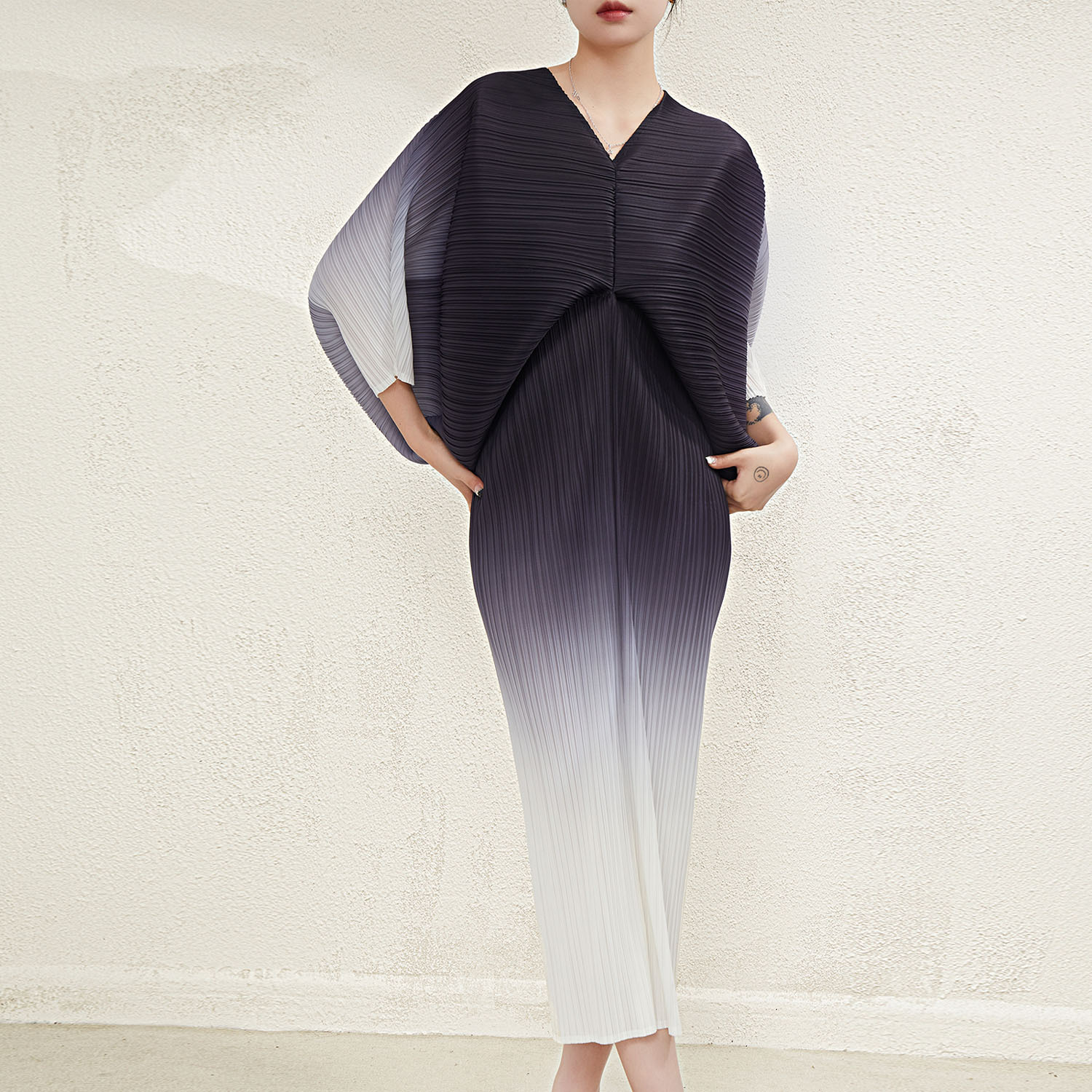 High Quality Plus Size Women's Clothing Render Gradient Color Pleated Dress Women Plus Size Dress clothing manufacturers