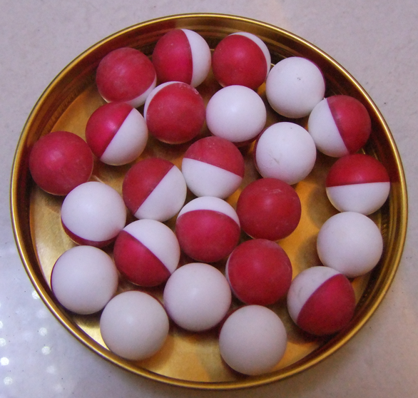 china 0.68 caliber paintball, plastic paint ball liquid made of PEG, easy to clean,Paintball manufacturer