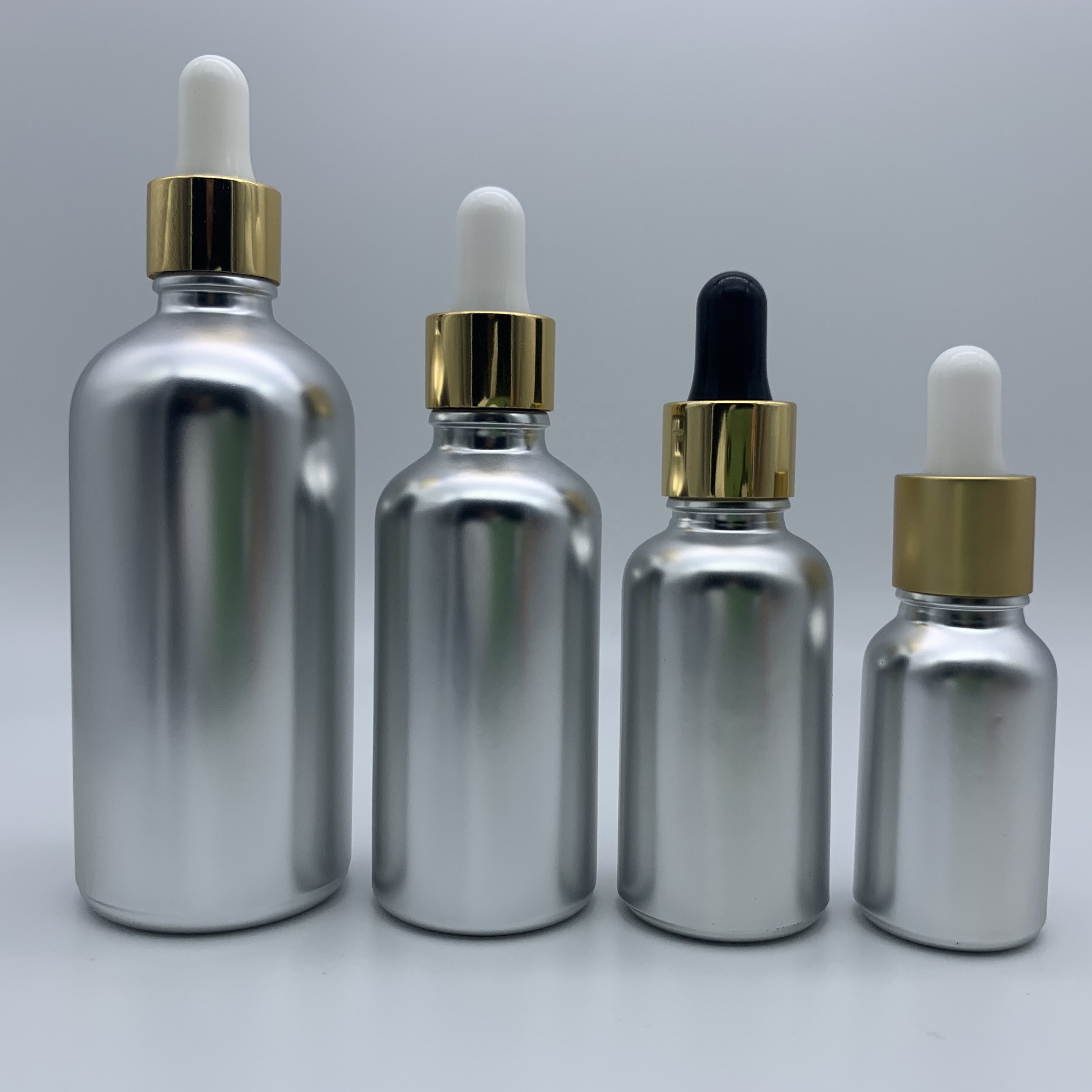 Direct Sale Factory Top Selling 10ml 15ml 30ml 50ml 100ml Eco Friendly Gold Essential Oil Glass Bottle Brown 10ml Aluminium