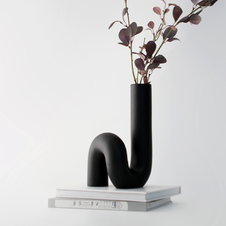 Nordic creative tubular U shape flower vase decoration black resin flower vase modern for home