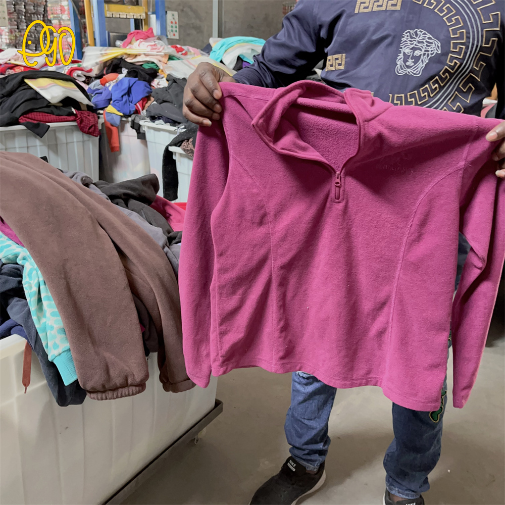 Wholesales Used Thermal Wear for Winter for Women Second Hand Warm Clothes for Man in Bales Used Mixed Colour Clothes