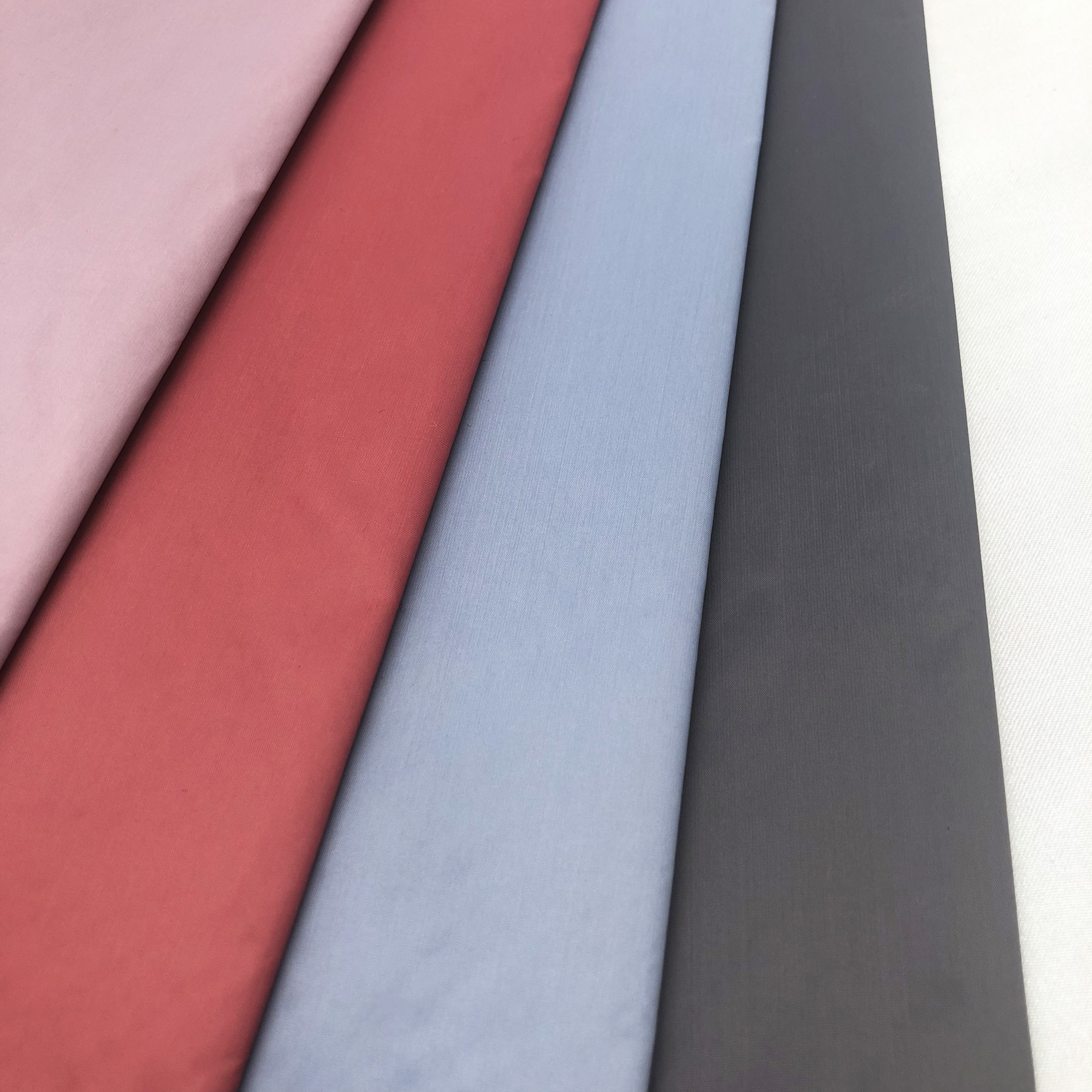 400T dull nylon taffeta fabric down proof water proof 100 nylon fabric for down coat high quality