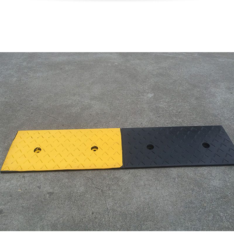 The Most Popular Flexible Garage Car Ramp/Rubber Curb Slope