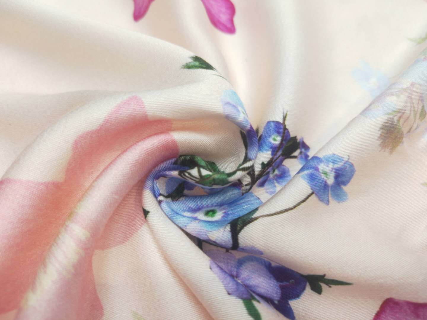 Fashion material small flower rayon satin drill fabric digital printed