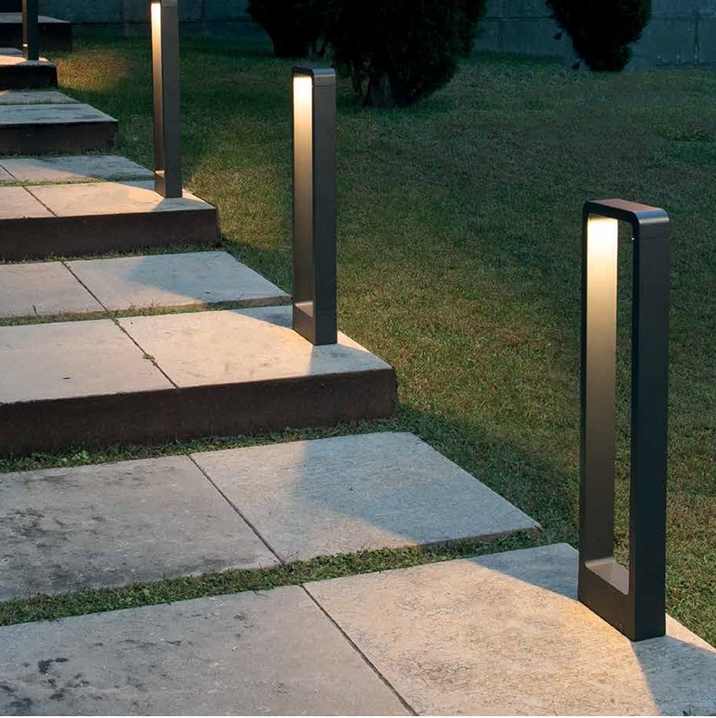 Outdoor IP54 Waterproof Modern Rectangular Lawn Light Landscape Bollard Light Led Garden Light