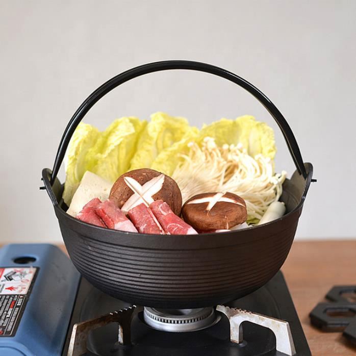 Оптовая продажа, японская кастрюля sukiyaki из чугуна для горячего приготовления пищи, тушения, лапши, супа, подвесная кастрюля с деревянной крышкой