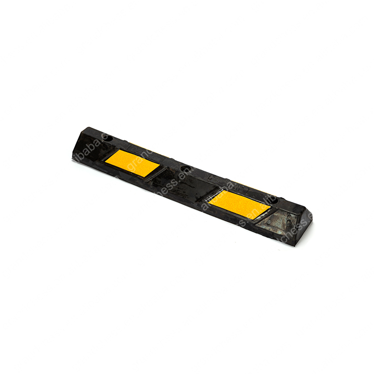High Quality Driveway Car Parking Reflective Durable Plastic Garage Bump Stop Rubber Wheel Stoppers