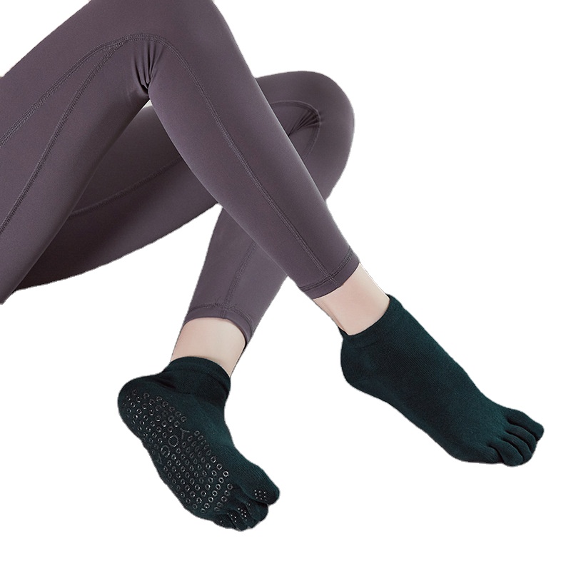 Professional yoga socks non-slip dew point back breathable air pilates cotton five-finger socks
