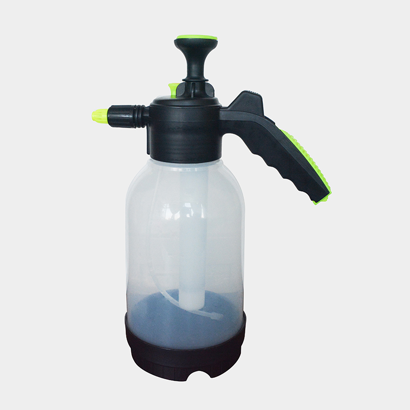 1.5L 2L Hand - on spray bottle garden cleaning spray bottles