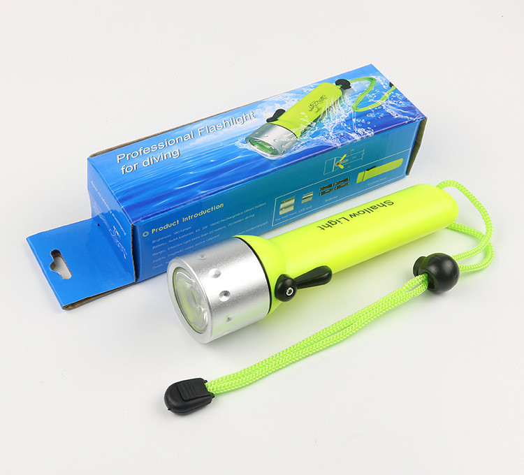 3W Range 100m Underwater Flash Light