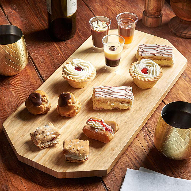 Natural Bamboo Wooden Plate Cheese Board Serving Tray With Foots For Bakery Bar
