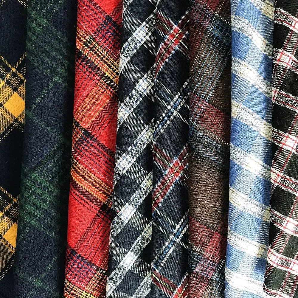 A grade stocklot T/C 65/35 yarn dyed plaid fabric for shirts