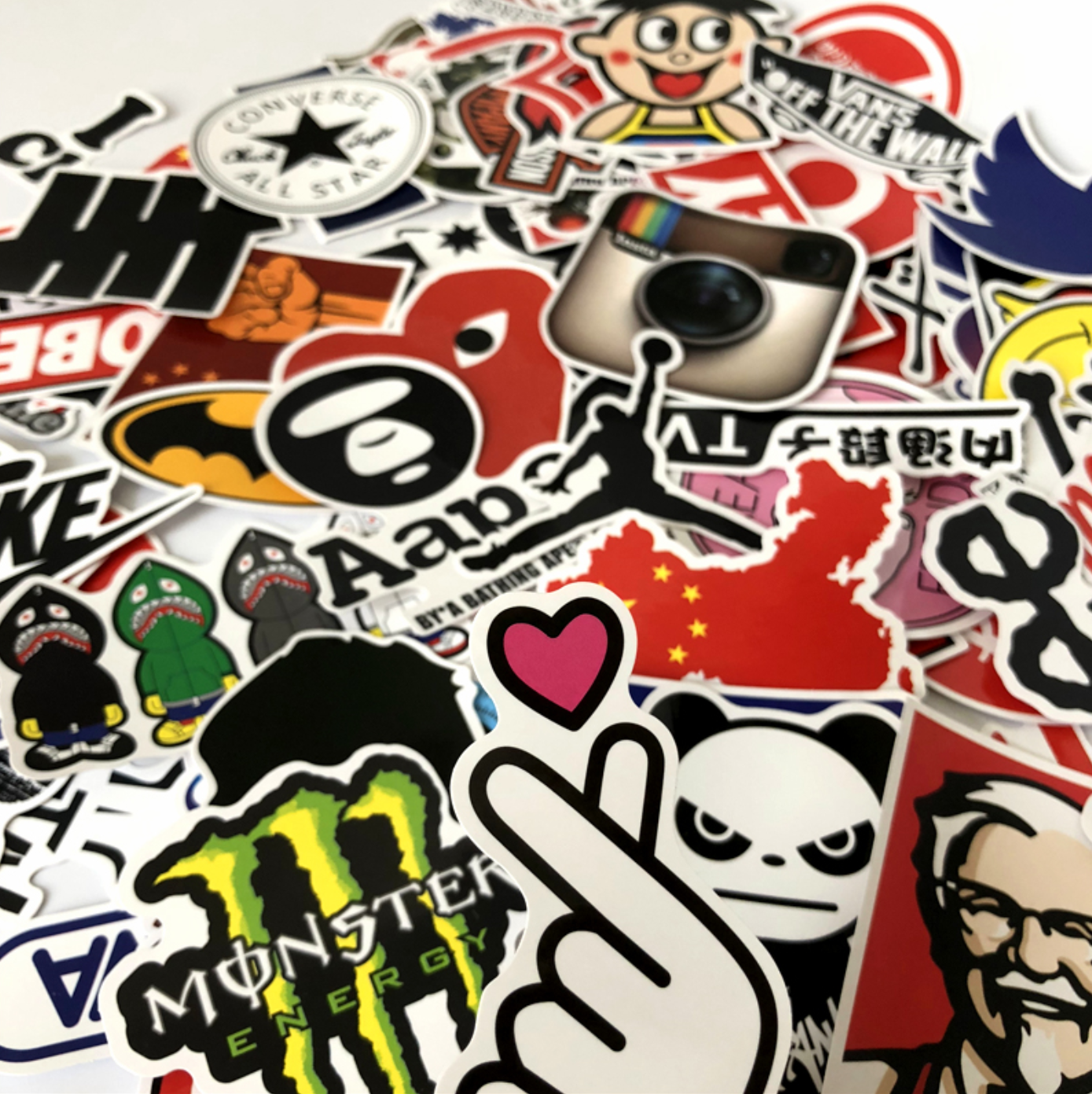 Устойчивая к атмосферным воздействиям Стойкость к УФ-излучению Custom для использования вне помещений виниловые высеченный логотип наклейка бамперный стикер автомобиля