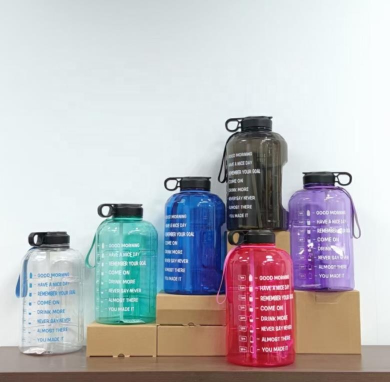 Customized Gradient outdoor portable 3.78L plastic 1 gallon plastic sports bottle
