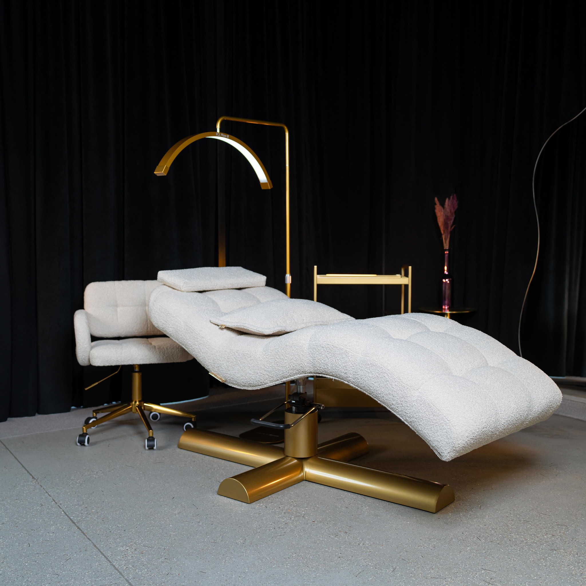 Modern luxury golden base lifting lash bed beauty massage bed Beauty salon Eyelash bed set customization