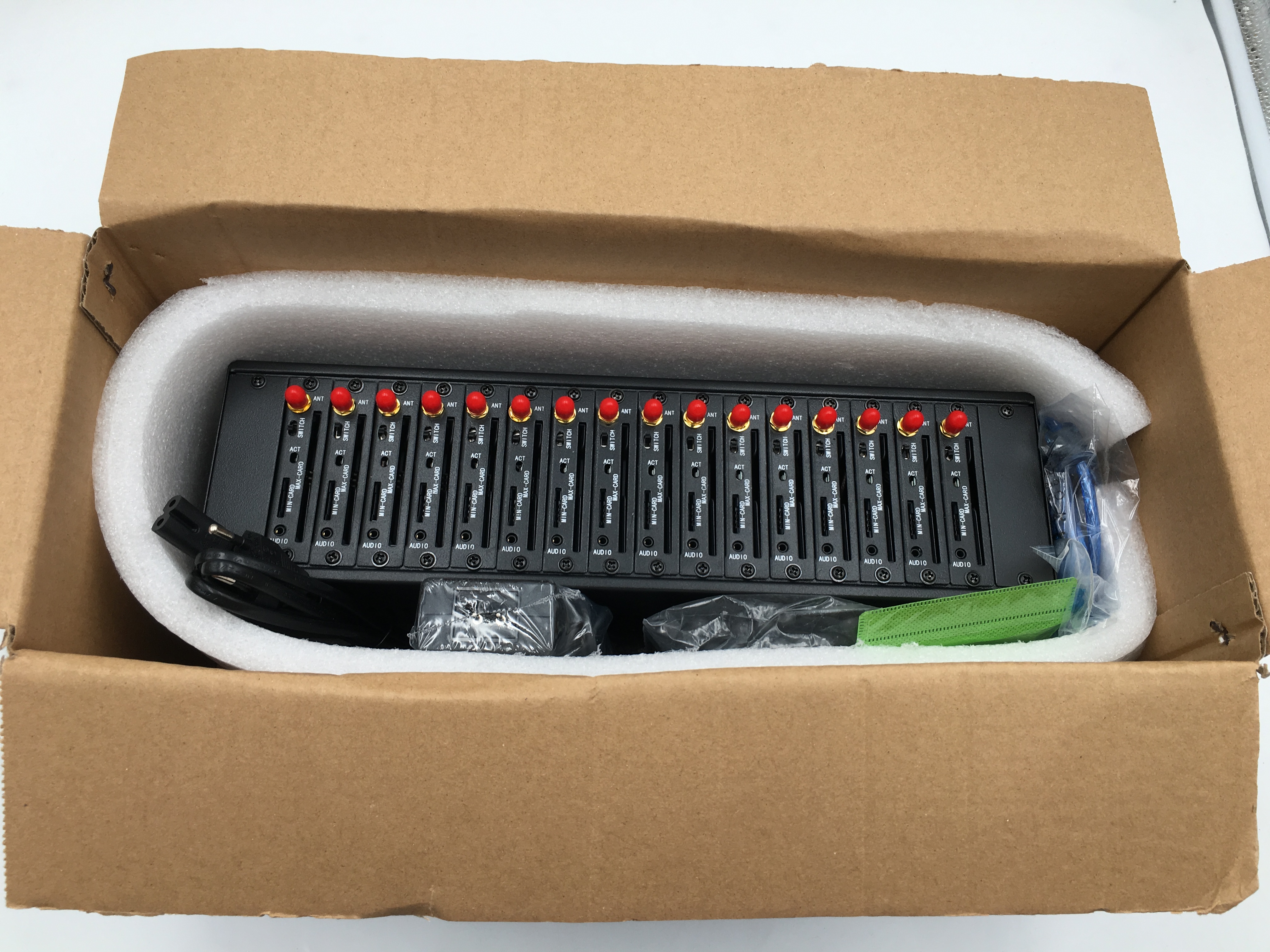 M26/M35 SMS GSM модем 16 портов