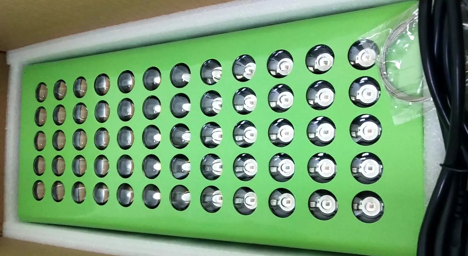 Mbeauty 300W экологически чистая 60pcs светодиодные лампы терапии свет лампы 850 + 660nm ламповая панель Красный светодиодный свет терапия устройство фотодинамической терапии Оборудование