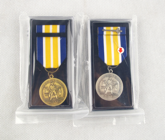 Wholesale Cheap Custom Design Your Own Blank Zinc Alloy 3d Gold Metal Award Marathon Running Sport Medal Ribbon