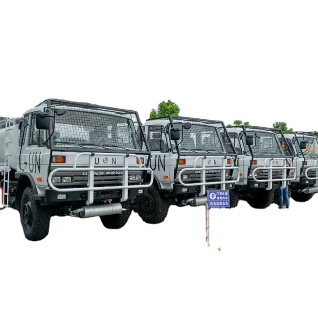 Dongfeng 6x6 грузовик с резервуаром для воды с функцией разбрызгивателя воды