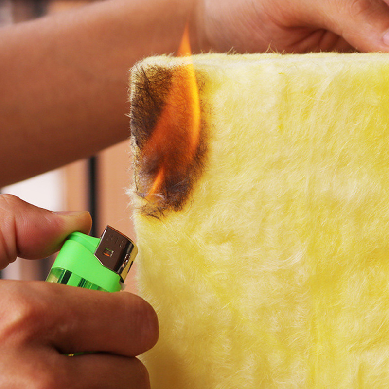 Industrial-Style Fire-Resistant 50mm Glass Wool Blanket Thermal Performance Fiberglass Cloth For Warehouses ISO Certified