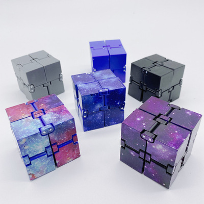 Popular New Fidget Infinity Cube Toy Second Generation Decompressed Toys Hot Selling Galaxy Mini Infinity Cube