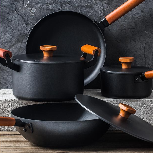Chinese style antique home kitchen cheap non-stick induction cooker black pan/soup pot set wok suit
