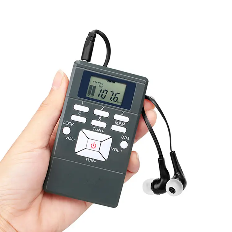 Free Sample FM Radio Station FM Broadcast Equipment Digital Mini Small Pocket Stereo Headphones Design AM FM Portable Radio