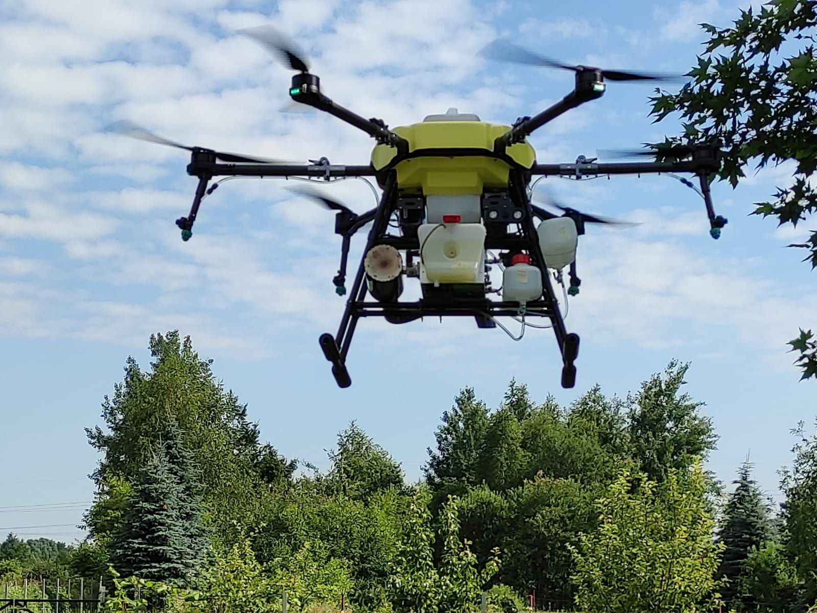 Новый тип съемного танка drone сельское хозяйство спрей с fogger устройства Дрон урожая опрыскиватель в сельском хозяйстве высокого давления сопла БПЛА