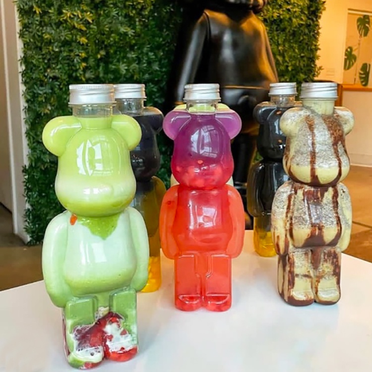 LOKYO beverage juice milk packing bottles cute bear custom reusable plastic bubble tea cup